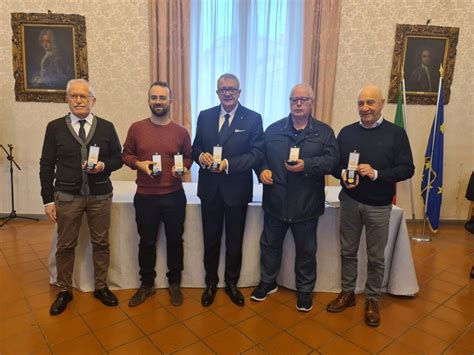 Giorno Della Memoria In Prefettura Ad Ancona Consegnate Le Medaglie D