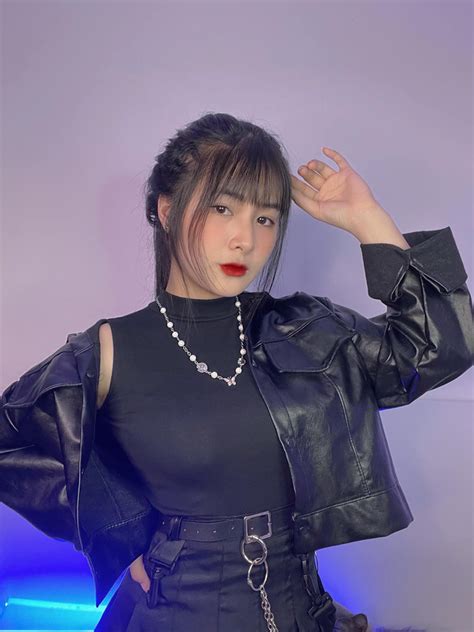 Chân dung những nữ streamer Gen Z hot nhất làng game Việt Tài năng