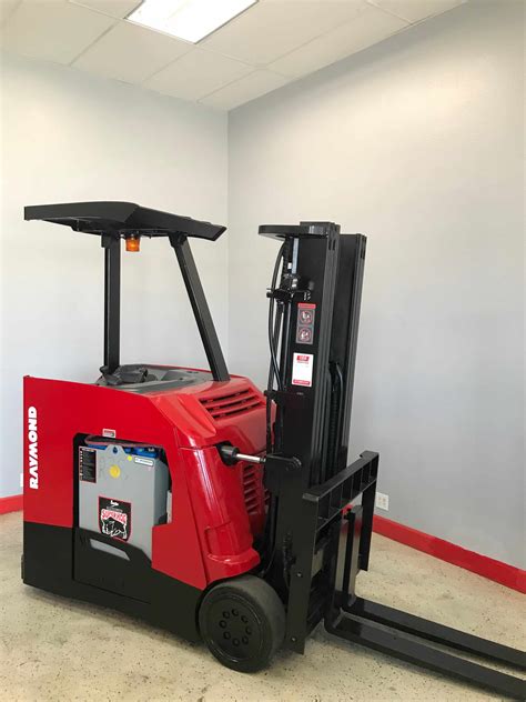 Raymond Used Forklift Ces 20915 Raymond 425 C40tt Docker Stand Up