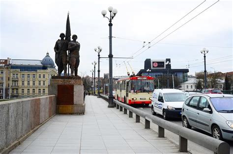 Sculptures on the Green Bridge Representing Soviet Art Editorial Stock Image - Image of country ...