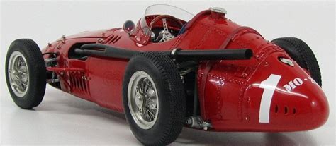 CMC 1 18 1 Coche A Escala Maserati 250 F 1 Juan Manuel Fangio