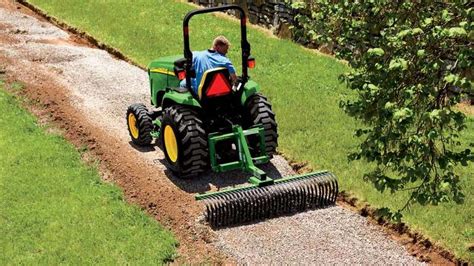 LR20 Series Landscape Rakes C B Operations