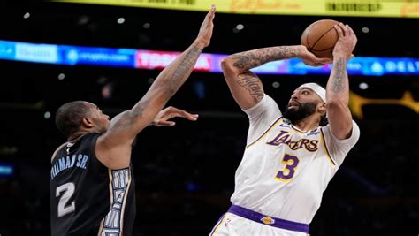 Lakers Vence A Grizzlies Y Toma Ventaja En La Serie