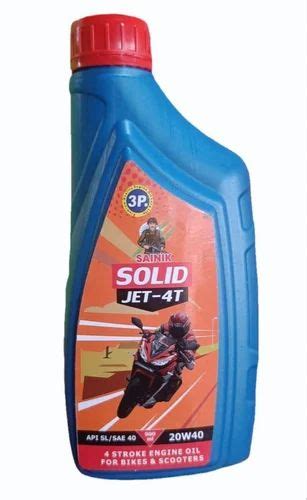 Semi Synthetic 20W40 Sainik Solid Jet 4T Engine Oil Bottle Of 900 ML