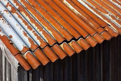 Best Paint for Rusty Galvanized Metal Roofs – RoofHit