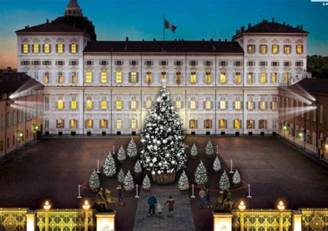 Torino accenderà il suo albero di Natale in piazza Castello Torino Free