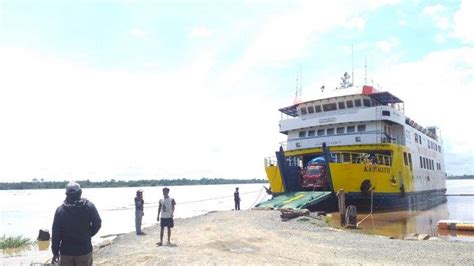 Dijadwalkan Kapal Feri Kmp Manta Rute Tana Tidung Tarakan Berangkat