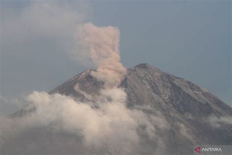 Pvmbg Paparkan Alasan Status Gunung Semeru Naik Menjadi Awas Antara News