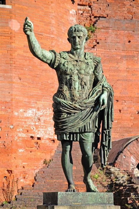 Statue of Augusto Roman Emperor Stock Image - Image of italy, ancient: 17725669