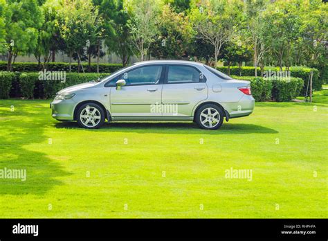 Car Golf Garden Hi Res Stock Photography And Images Alamy