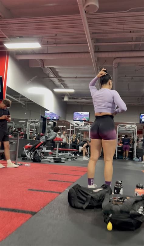 Nutbuster Latina With Plump Ass In Gym Shorts Not Oc Short Shorts Volleyball Forum