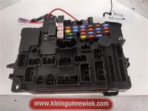 Fuse Box Mitsubishi Outlander 20 16v Phev 4x4 8637a890 Lear