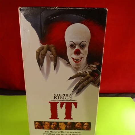 Stephen King S It Vhs Tape Set Pennywise Clown Horror Cult