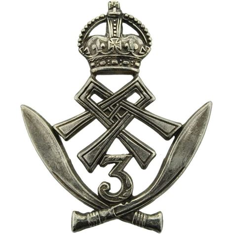 Ww Rd Gurkha Rifles Regiment Cap Badge