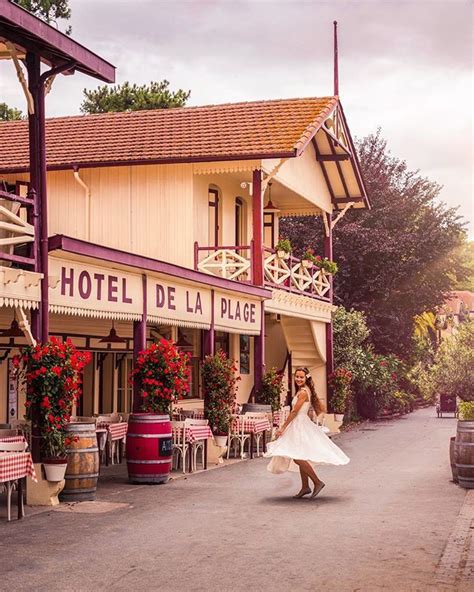 Marina Dancing The Earth Sur Instagram Beach Hotel Summer