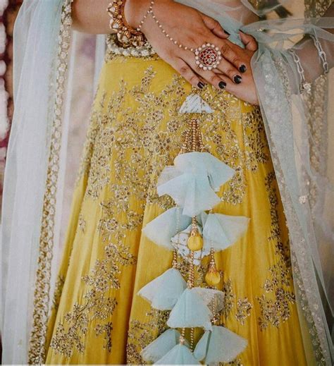 17 Latest Latkan Designs For Bridal Lehenga Shaadiwish