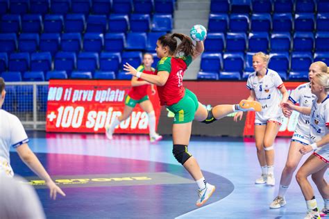 W Ehf Euro Portugal Ultrapassa Isl Ndia E Continua