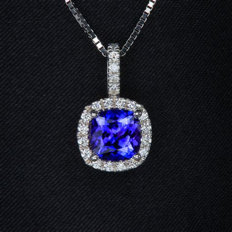 Tanzanite Pendants & Necklaces | White & Yellow Gold Designs ...