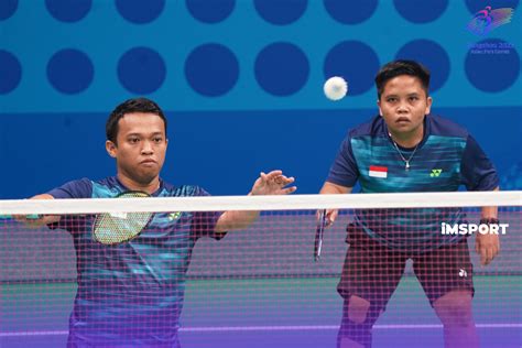 Debut Rina Subhan Berbuah Emas Perdana Para Bulu Tangkis