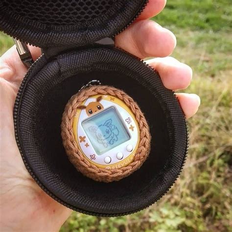 BANDAI Pokemon Eevee Tamagotchi Pokemon Toy