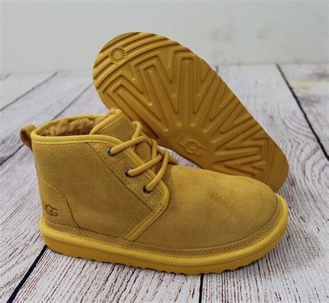 Uggs Yellow