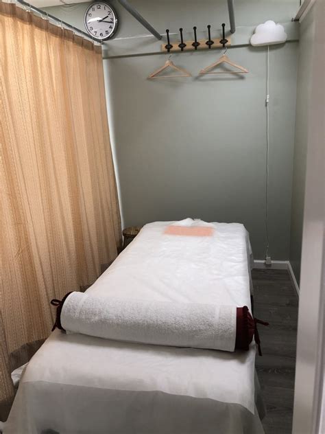 Tree Of Life Massage Spa Queens New York Yelp Reflexology