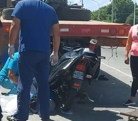 Joven Motorizada Muere En Paso A Desnivel Nejapa Al Estrellarse Contra