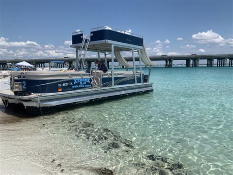 Destin Pontoon Boat Rentals near Crab Island - Destin Water Fun