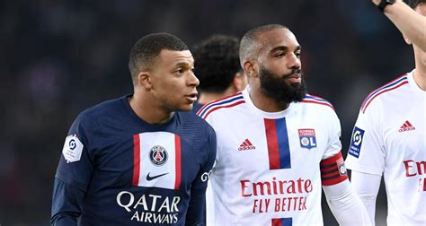 Ol Losc Psg Lacazette David Et Mbapp Participent Une Course