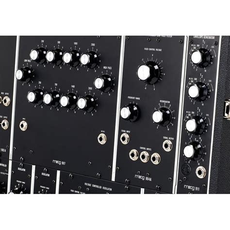 Moog Model 10 Modular Synthesizer – Thomann UK