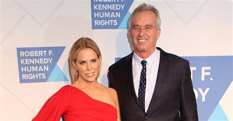 Cheryl Hines Says Elections Are Dramatic Amid Rfk Jr S Campaign