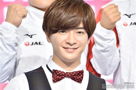 画像225 Hey Say Jump知念侑李、倒立でフォトセッション参加 筋力に松岡修造も驚き「ゼロ支えですよ」 モデルプレス