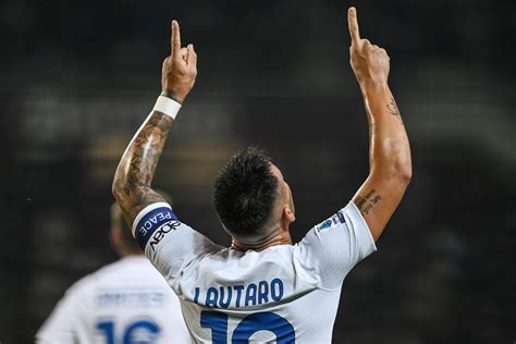 Champions League Lautaro Trascina L Inter Agli Ottavi Solo Pari Per