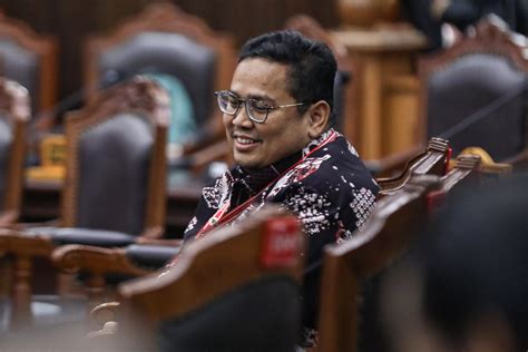 Bawaslu Serahkan Nota Kesimpulan Sidang Phpu Pilpres Hari Ini Akurat