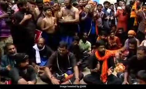 Sabarimala Protests Highlights: Group Of 11 Women Evicted From ...