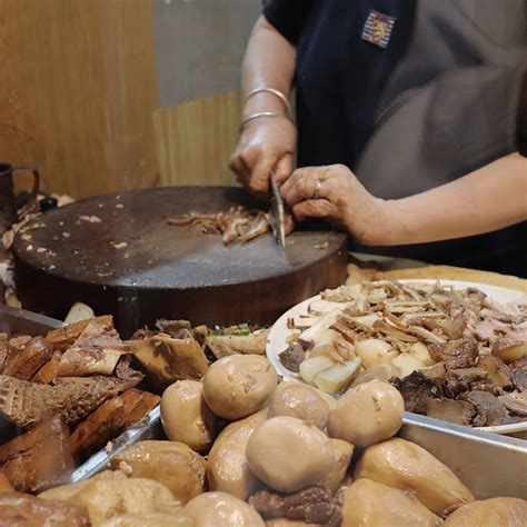 【食間到】善導寺美食！台北十大必吃水餃「龍門客棧」，湯汁多到誤以為在吃小籠包，滷菜更是必點精髓！ Bellatw儂儂