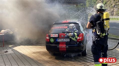 Wie löscht Feuerwehr wenn ein E Auto brennt Onetz