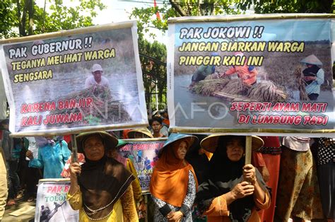 Tuntut Normalisasi Sungai Antara Foto