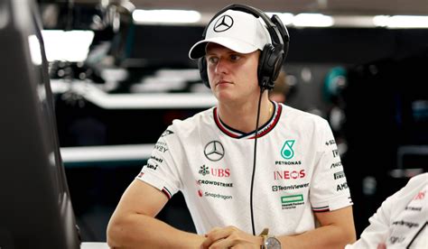 Fiul lui Michael Schumacher s a întors la volanul unui monopost de