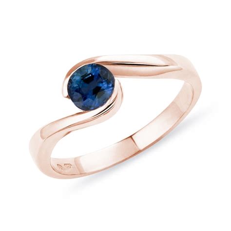 Sapphire Engagement Ring in Rose Gold | KLENOTA