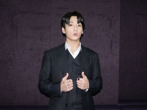 Jungkook Menjadi Solois Korea Pertama Yang Raih Sertifikasi Brit Silver