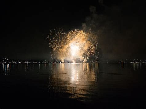 Konstanz Das Seenachtfest Feuerwerk Vom Logenplatz Am Yachthafen Das