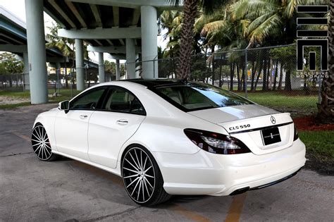 Mercedes Benz W218 Cls550 White On Vossen Vfs2 Wheels Benztuning