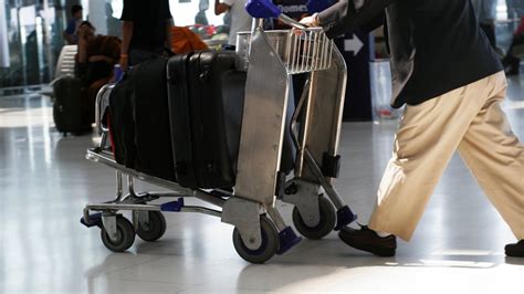 Baggage Handlers At Sfo Arrested For Allegedly Stealing Pot Reselling