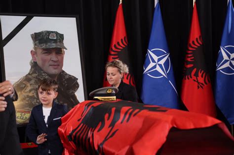 Family members and colleagues in tears for Major Tanushi (Photo ...