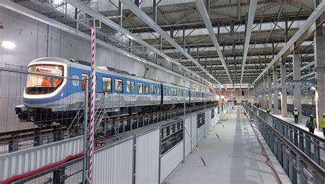 Avec le premier roulage de la ligne 15 le tout premier métro du Grand