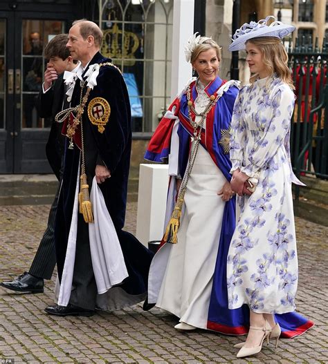 Les Edimbourg au couronnement Noblesse Royautés