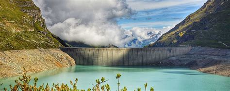 Les Barrages Du Valais Suisse G Ants De L Nergie L Architecture