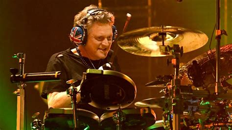 How Def Leppard S Rick Allen Returned To The Drums With Just One Arm