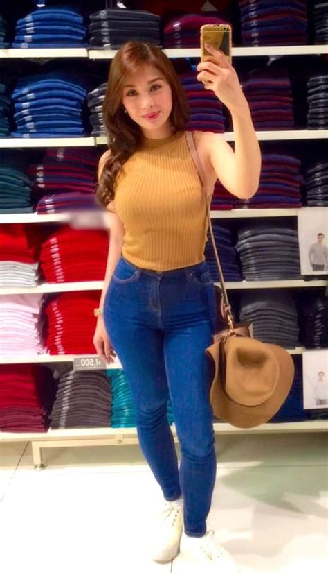 Bianca Peralta Goes NUDE TOPLESS And WET Check Out Her SEXY HOT BODY